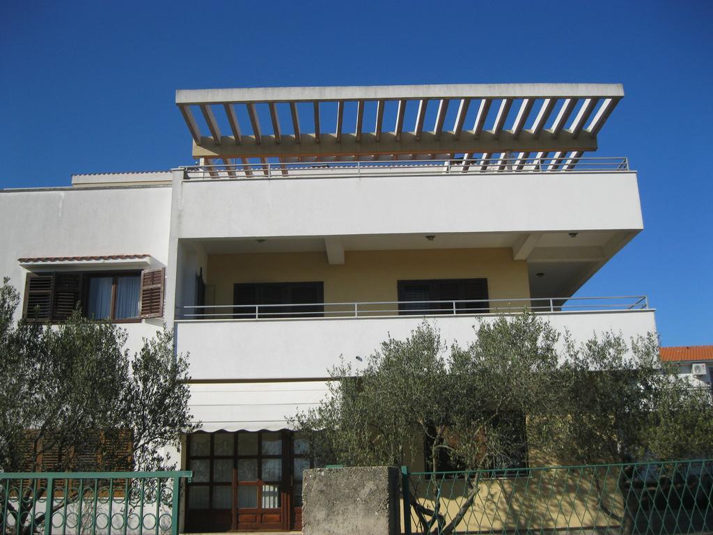 Apartment Promona Drniš Rom bilde