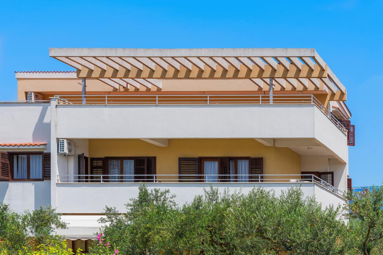 Apartment Promona Drniš Eksteriør bilde