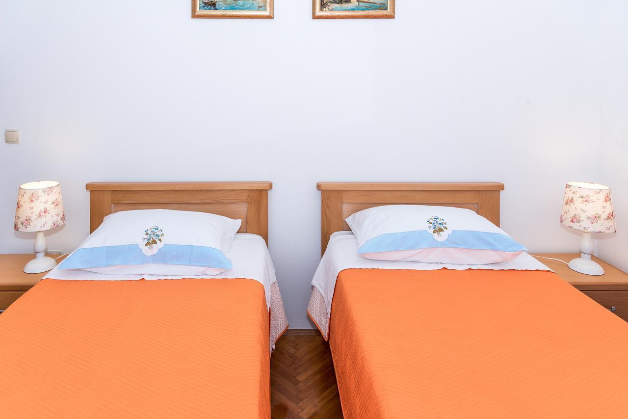 Apartment Promona Drniš Eksteriør bilde
