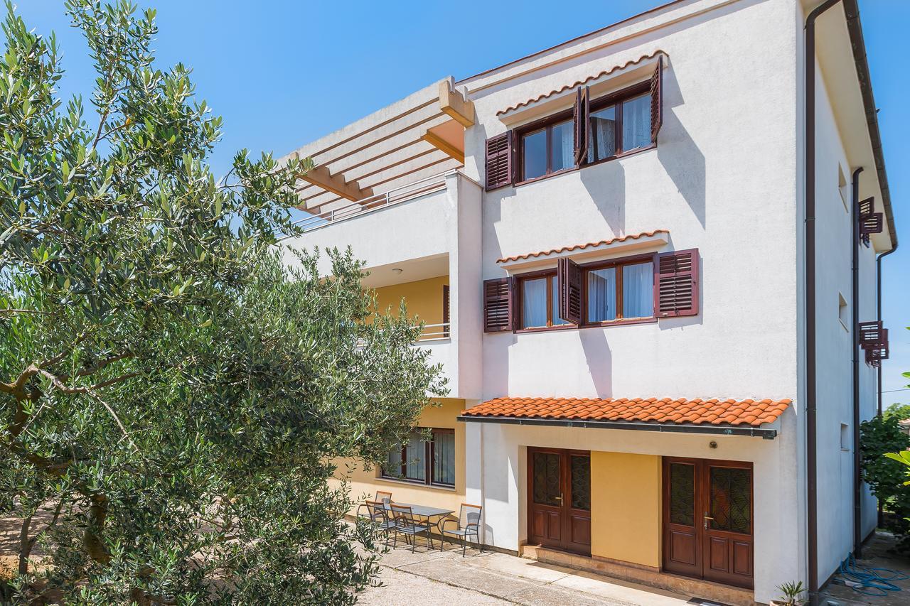 Apartment Promona Drniš Eksteriør bilde