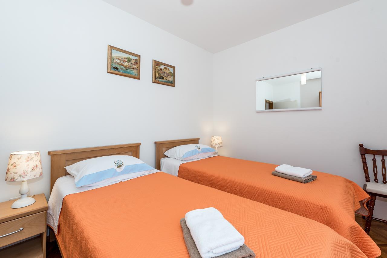 Apartment Promona Drniš Eksteriør bilde