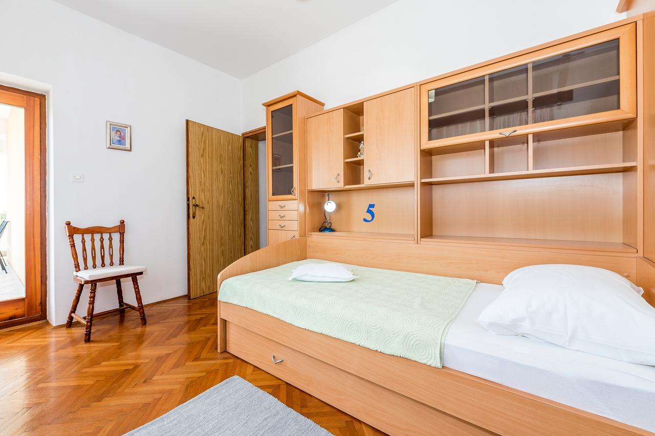 Apartment Promona Drniš Eksteriør bilde